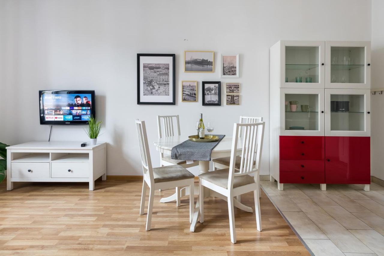 Discover Krakow Apartments - 3 Rakowicka St - Classic Apartments Near Main Station - Netflix Eksteriør billede