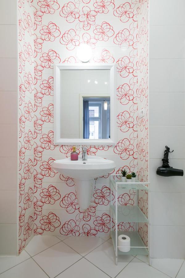 Discover Krakow Apartments - 3 Rakowicka St - Classic Apartments Near Main Station - Netflix Eksteriør billede